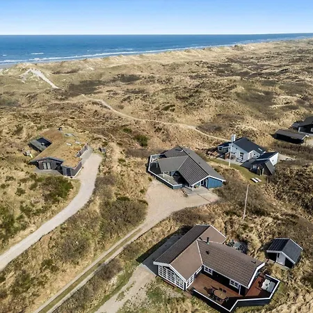 Ve318-vejers-strand-nordvej-45-a * Vejers Strand